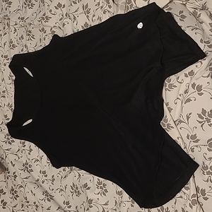 Black flowy workout tank